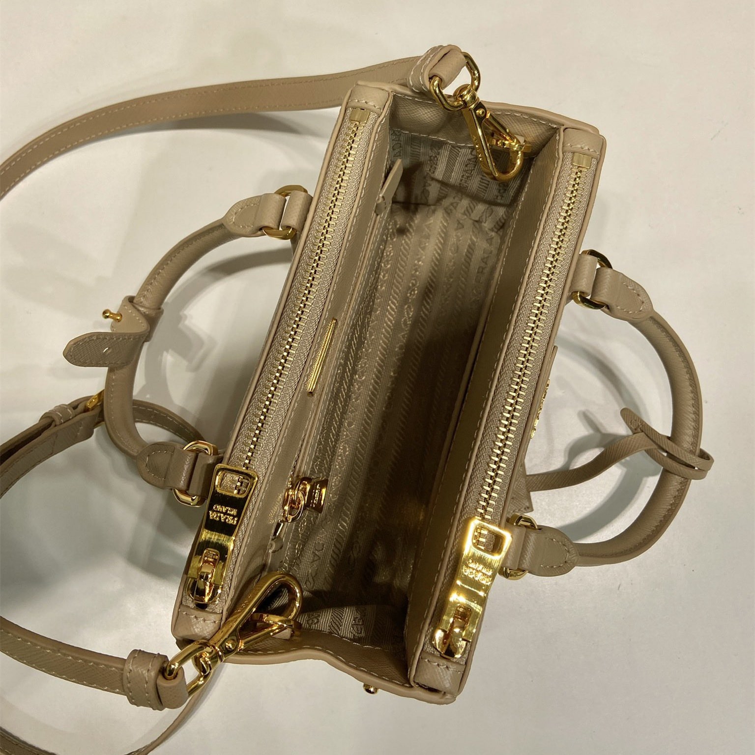 Prada 普拉達 Leather Goods