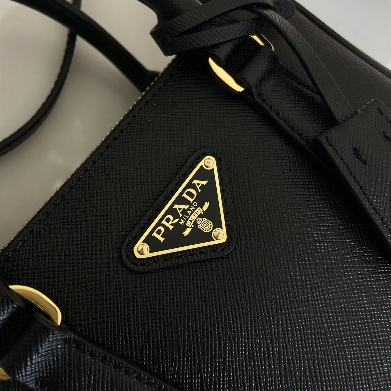 Prada 普拉達 Leather Goods