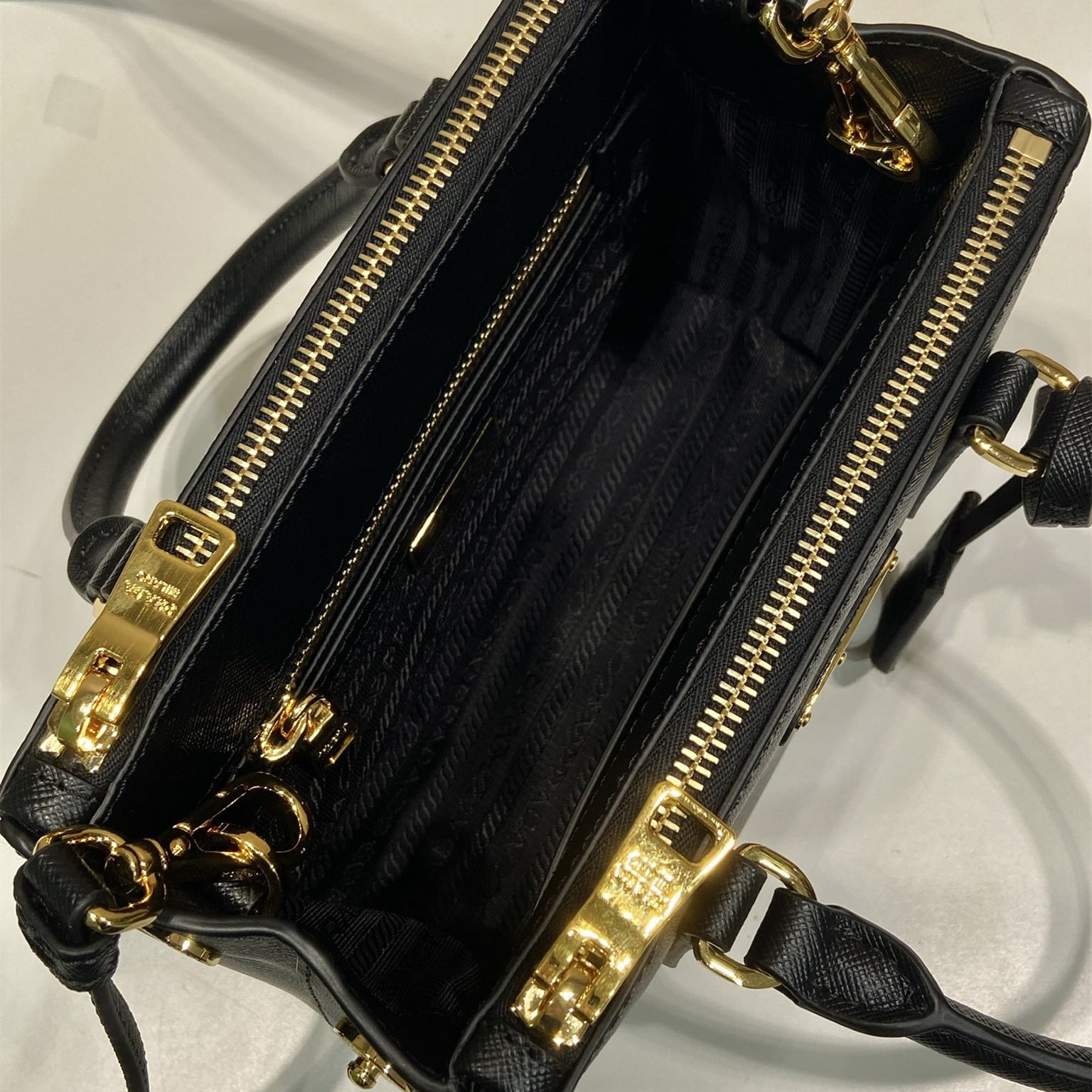 Prada 普拉達 Leather Goods