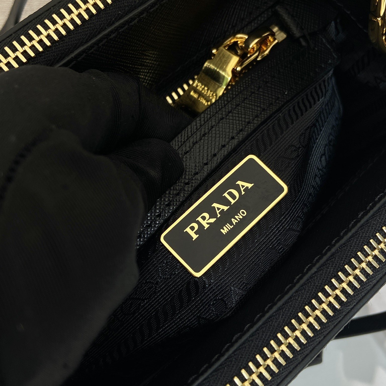 Prada 普拉達 Leather Goods