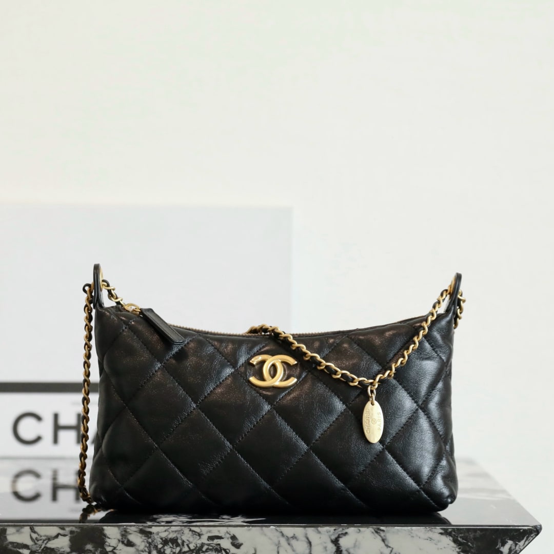 Chanel 香奈兒 Leather Goods