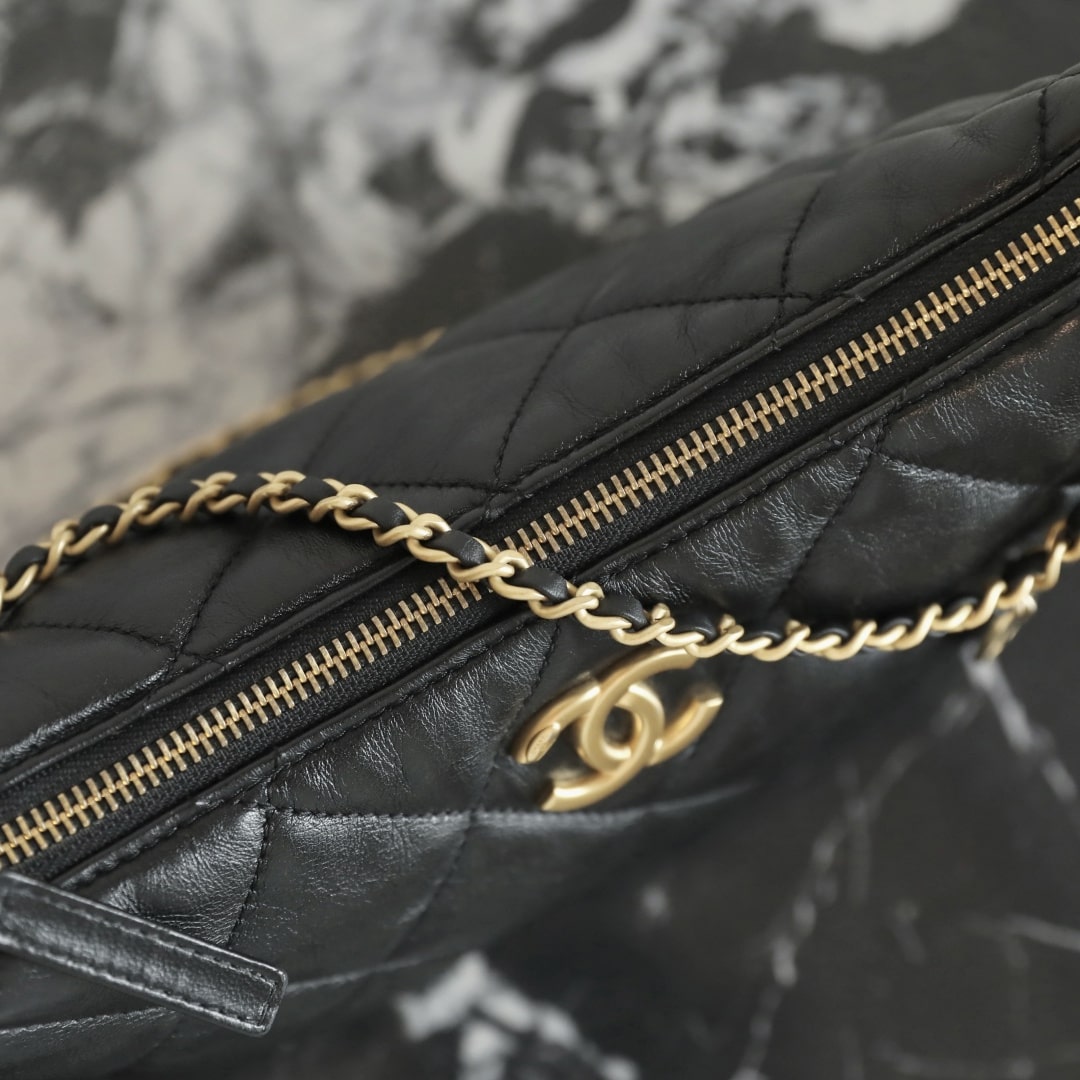 Chanel 香奈兒 Leather Goods