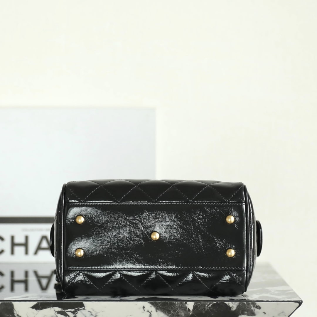 Chanel 香奈兒 Leather Goods