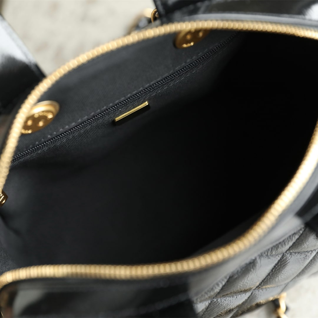 Chanel 香奈兒 Leather Goods
