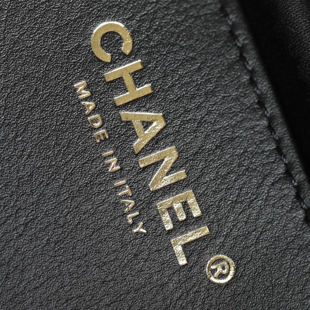 Chanel 香奈兒 Leather Goods