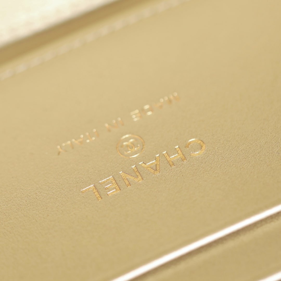 Chanel 香奈兒 Leather Goods