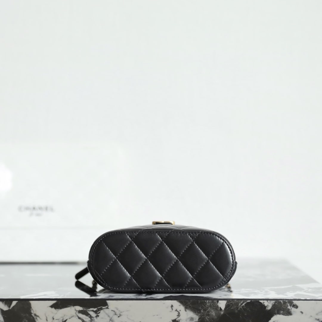 Chanel 香奈兒 Leather Goods