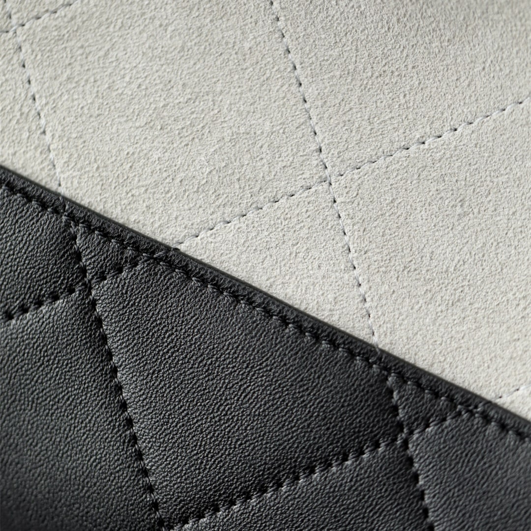 Chanel 香奈兒 Leather Goods