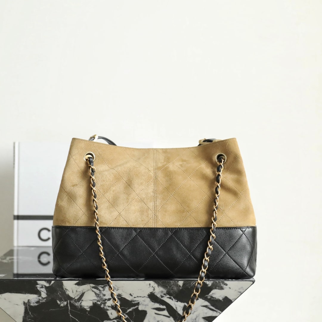 Chanel 香奈兒 Leather Goods