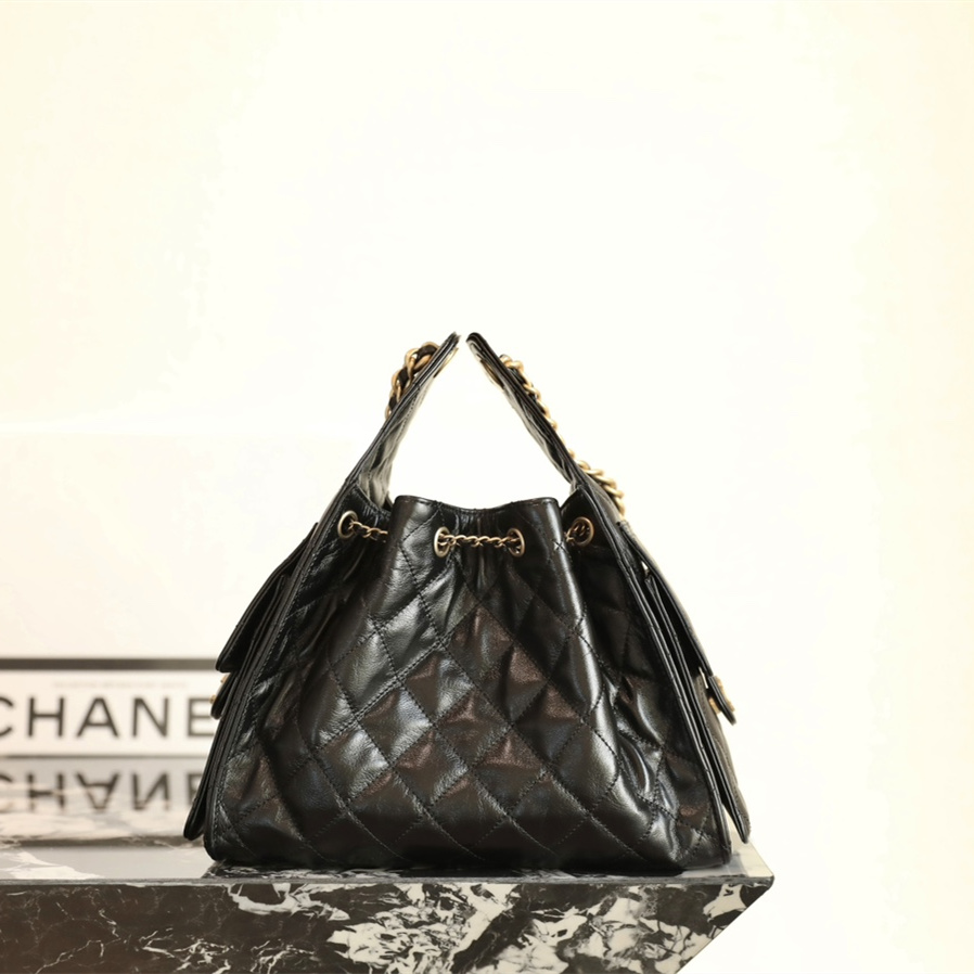 Chanel 香奈兒 Leather Goods
