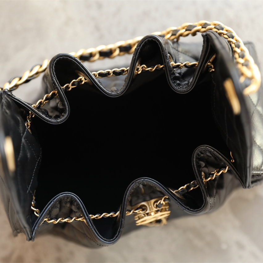 Chanel 香奈兒 Leather Goods