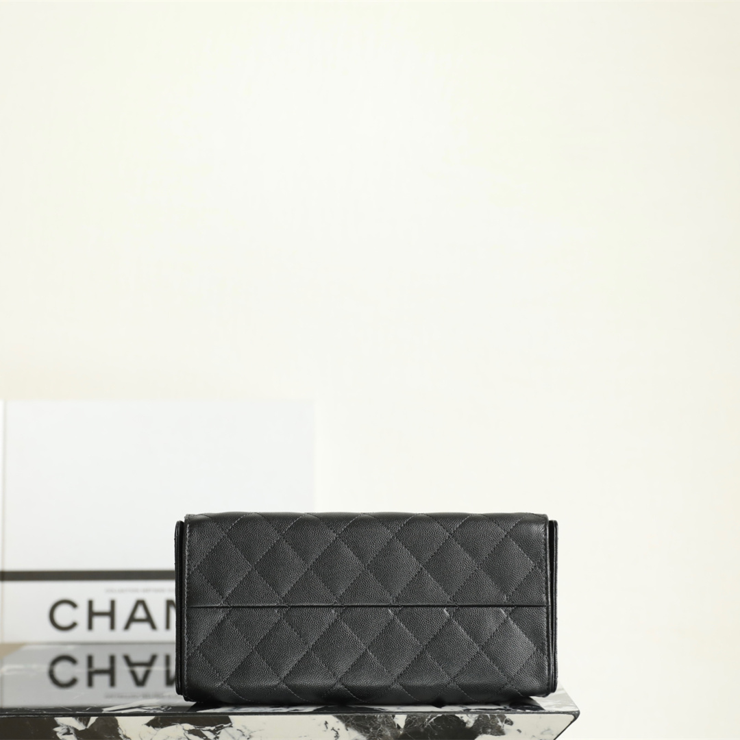 Chanel 香奈兒 Leather Goods