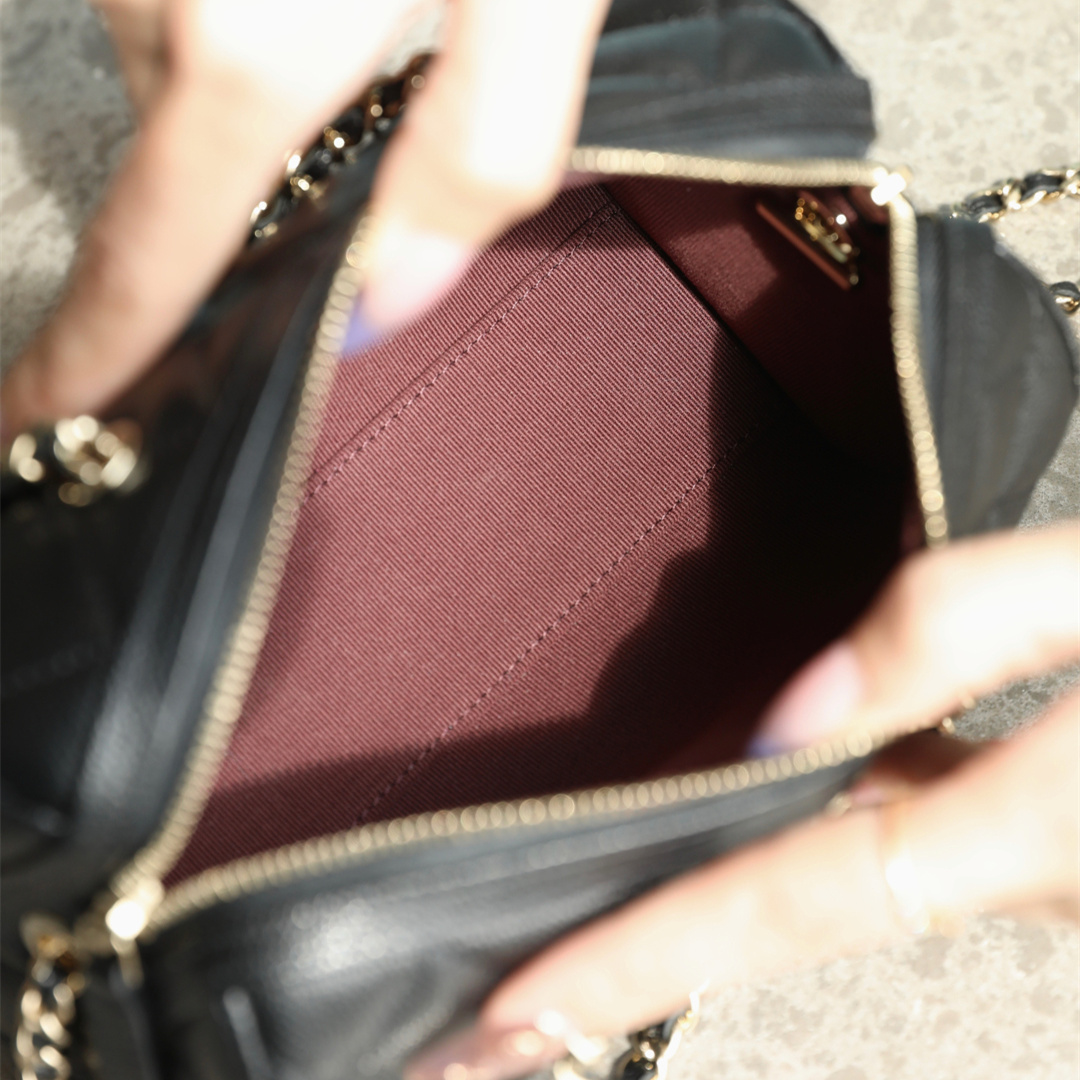 Chanel 香奈兒 Leather Goods