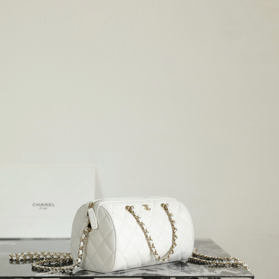 Chanel 香奈兒 Leather Goods