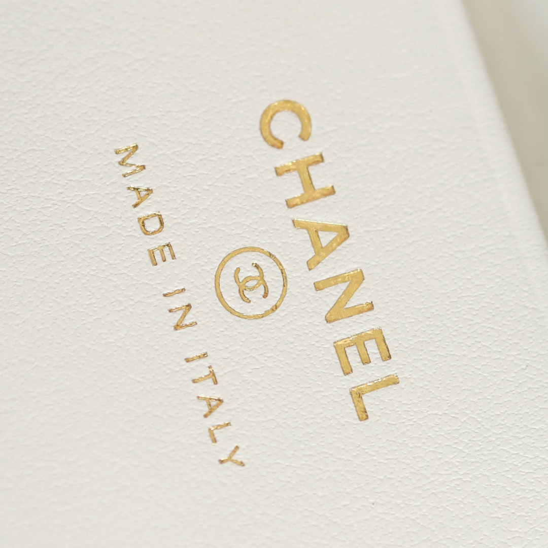 Chanel 香奈兒 Leather Goods