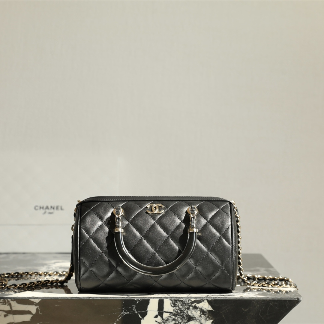 Chanel 香奈兒 Leather Goods