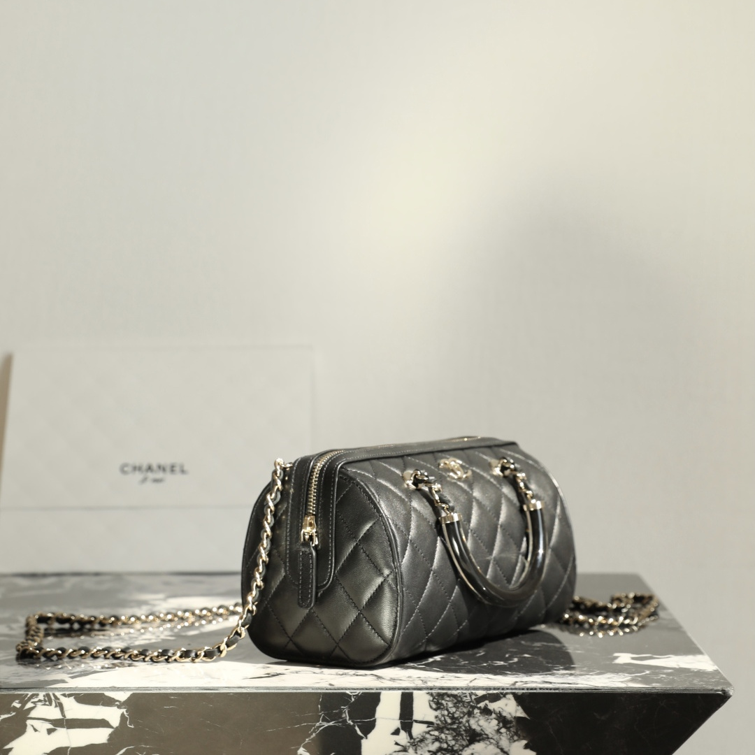 Chanel 香奈兒 Leather Goods