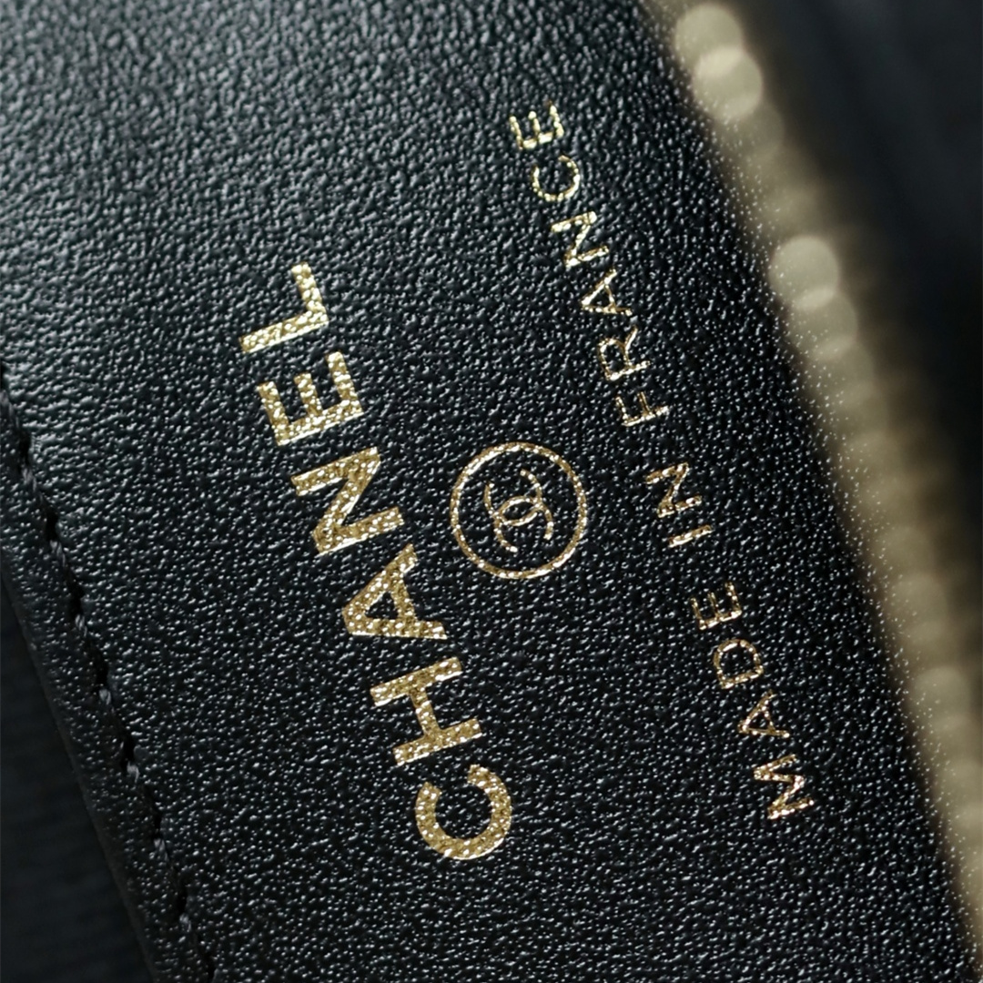 Chanel 香奈兒 Leather Goods