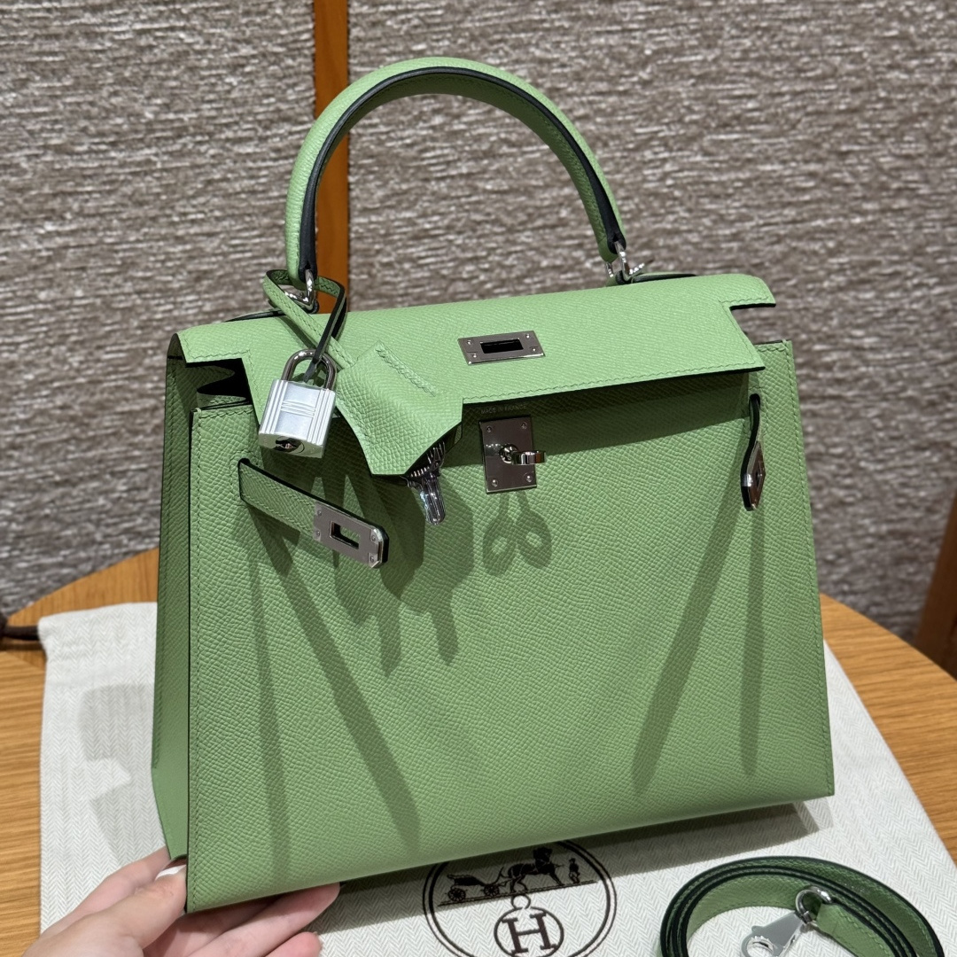 高仿Hermes*Kelly25系列H043110EP3I牛油果綠銀扣牛皮純手工