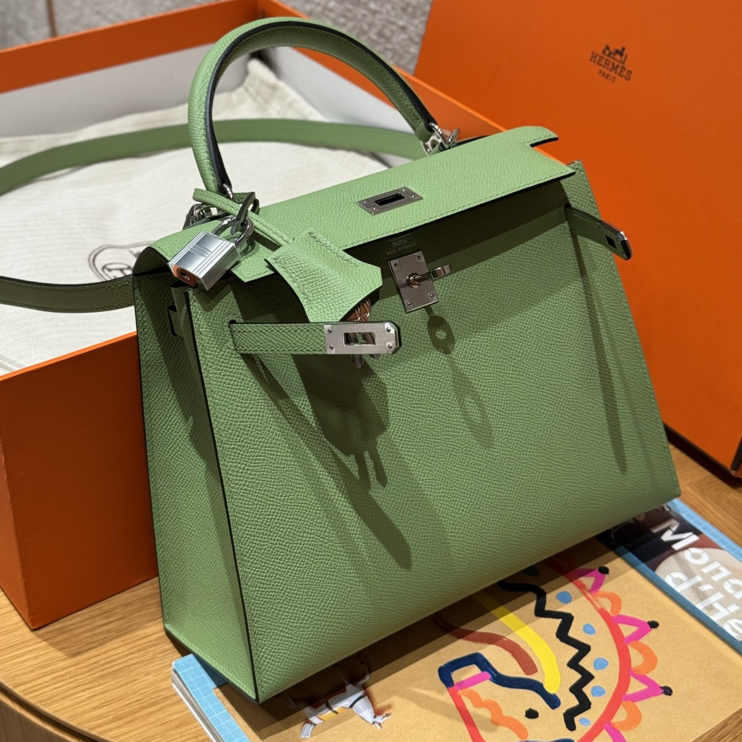 高仿Hermes*Kelly25系列H043110EP3I牛油果綠銀扣牛皮純手工