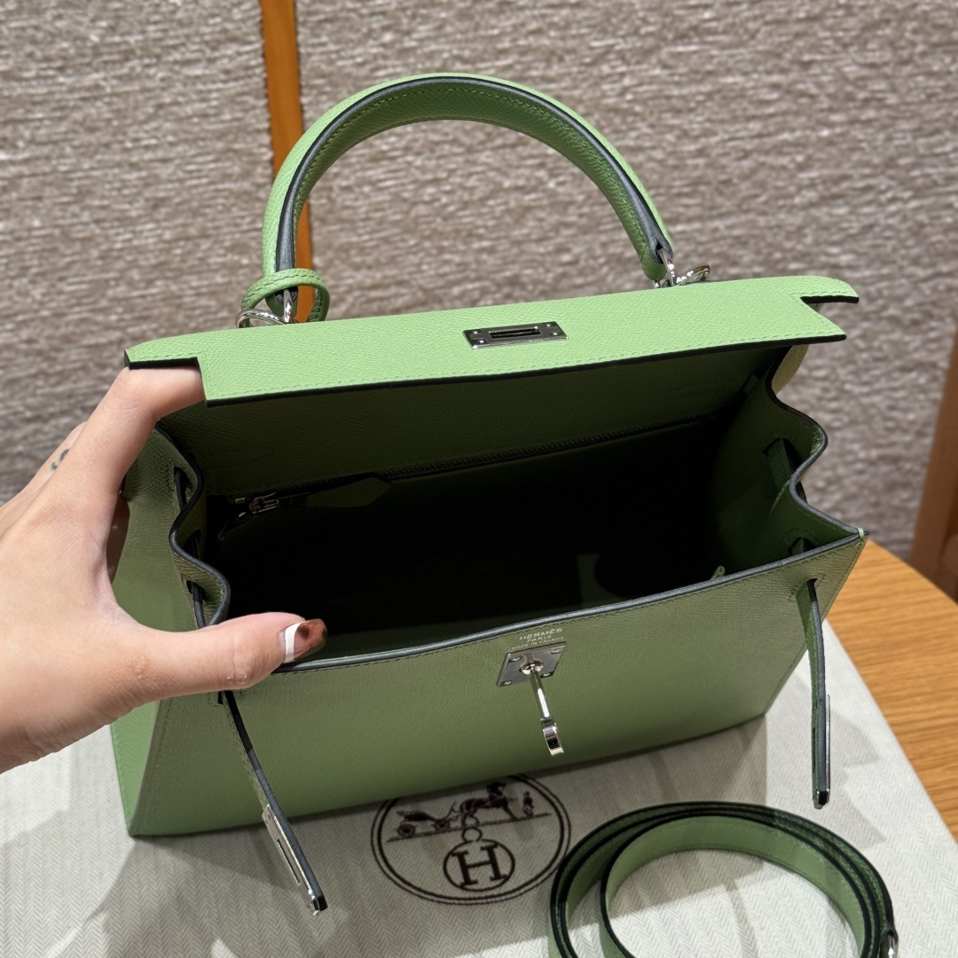 高仿Hermes*Kelly25系列H043110EP3I牛油果綠銀扣牛皮純手工