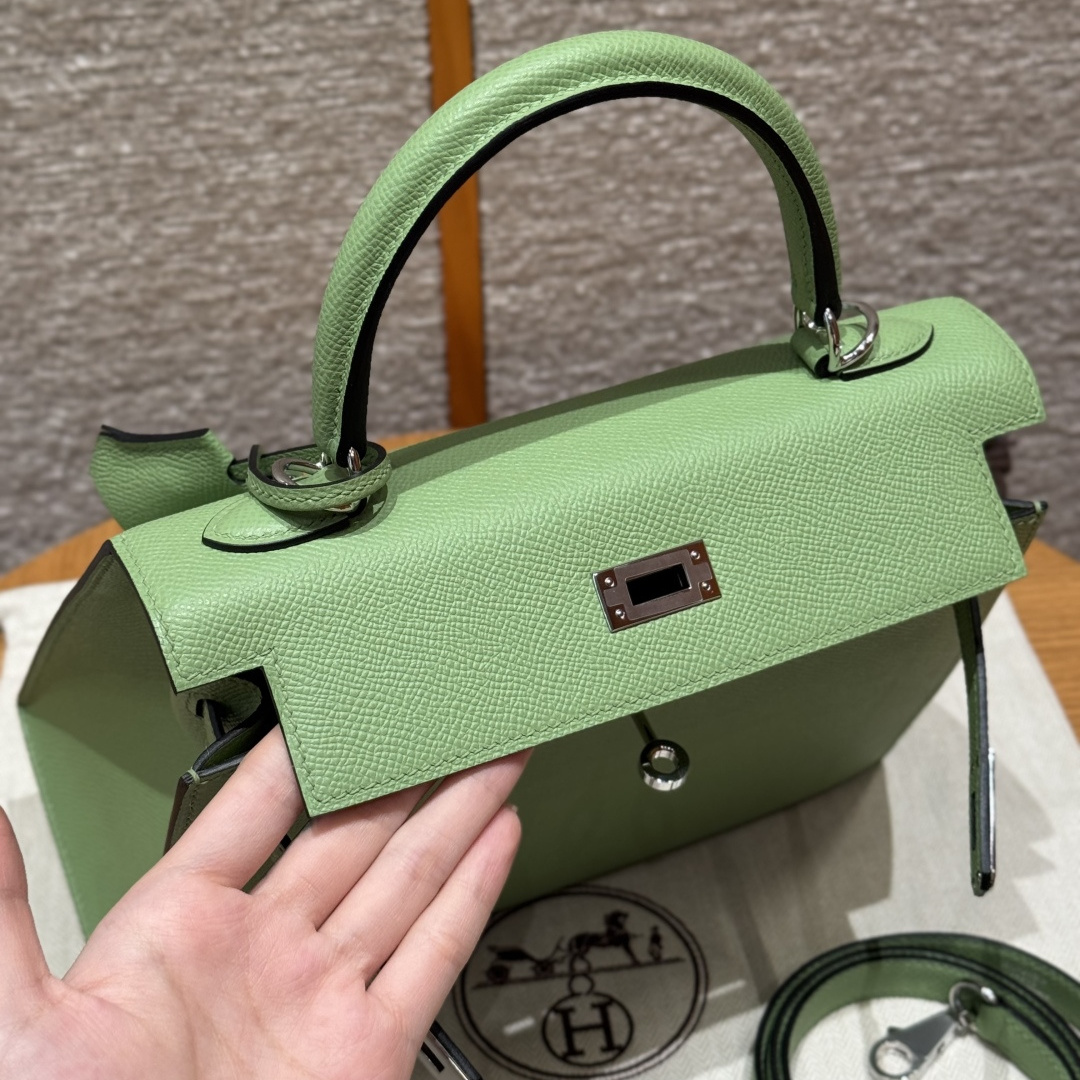 高仿Hermes*Kelly25系列H043110EP3I牛油果綠銀扣牛皮純手工