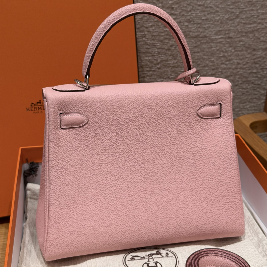 高仿Hermes*Kelly28系列H043230TC3Q櫻花粉銀扣牛皮純手工