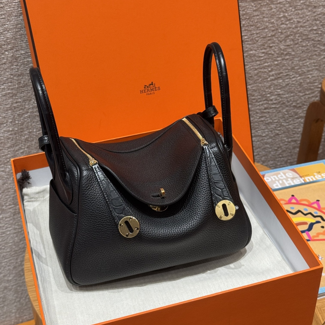 高仿Hermes*Lindy26系列H073428TCCM89黑色牛皮拼鱷魚皮金扣純手工