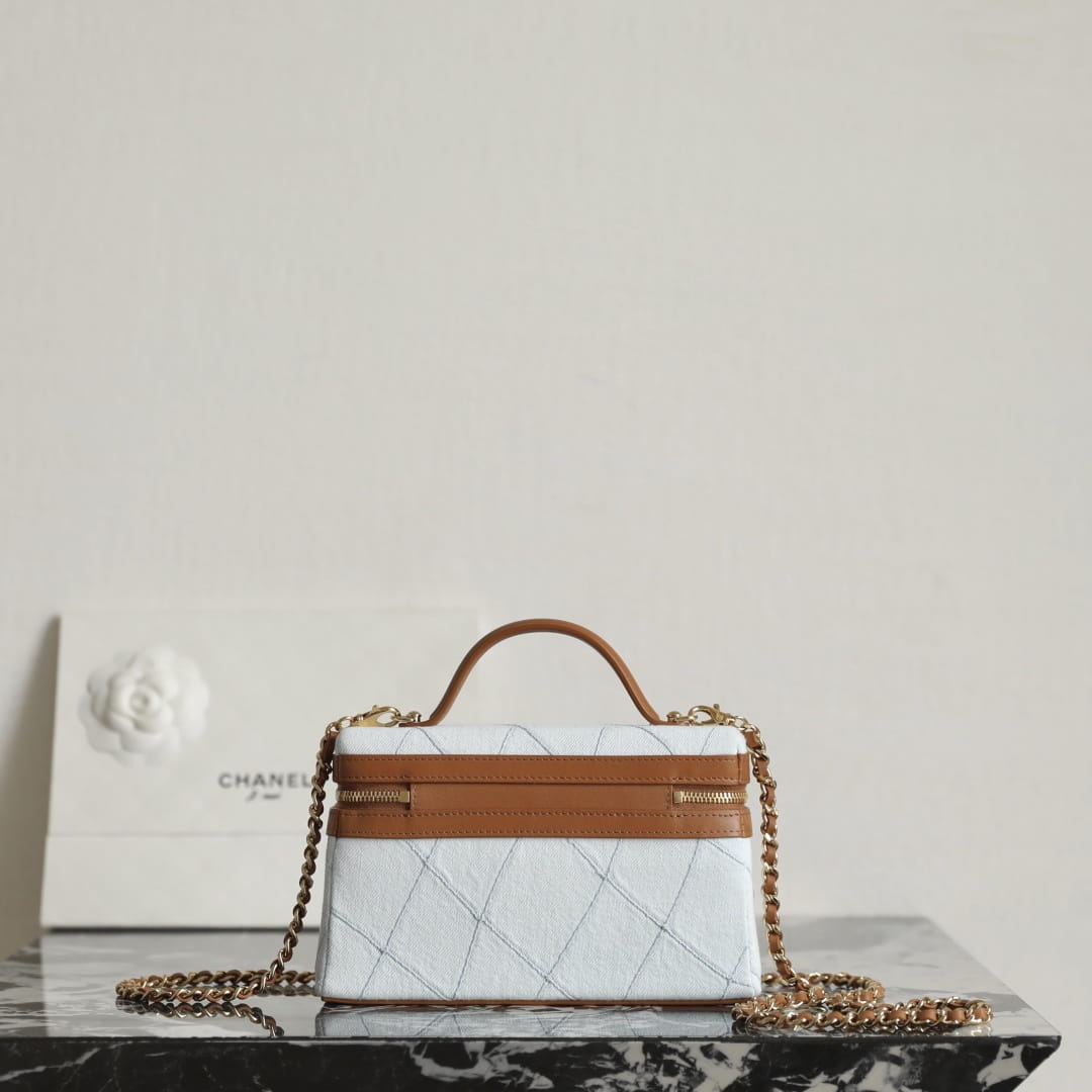 Chanel 香奈兒 Leather Goods
