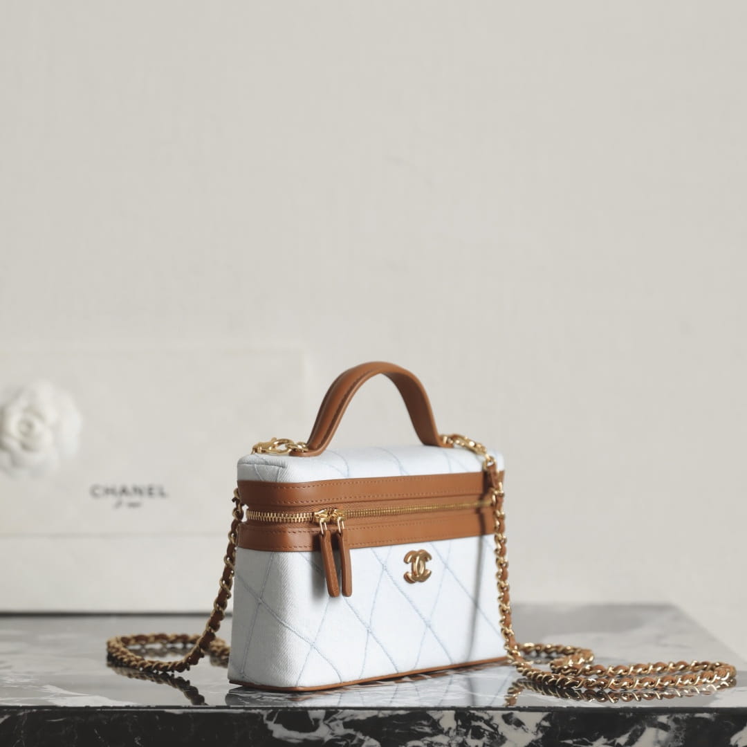Chanel 香奈兒 Leather Goods