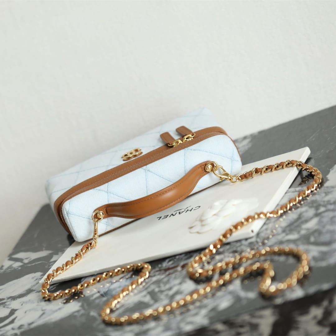 Chanel 香奈兒 Leather Goods