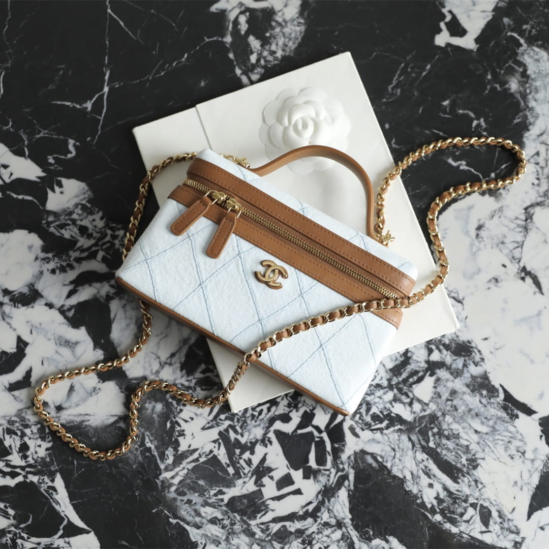 Chanel 香奈兒 Leather Goods