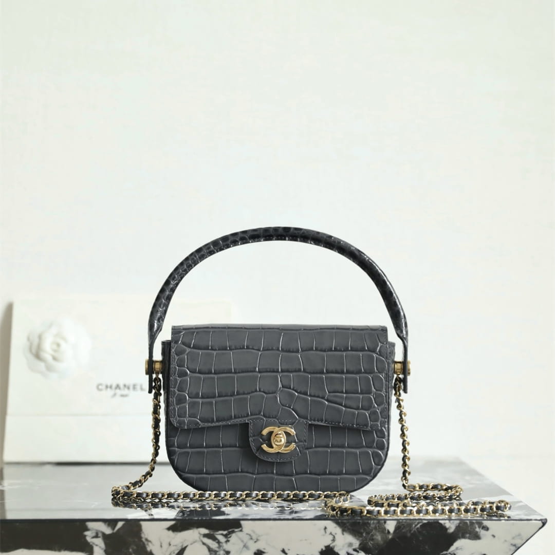 Chanel 香奈兒 Leather Goods