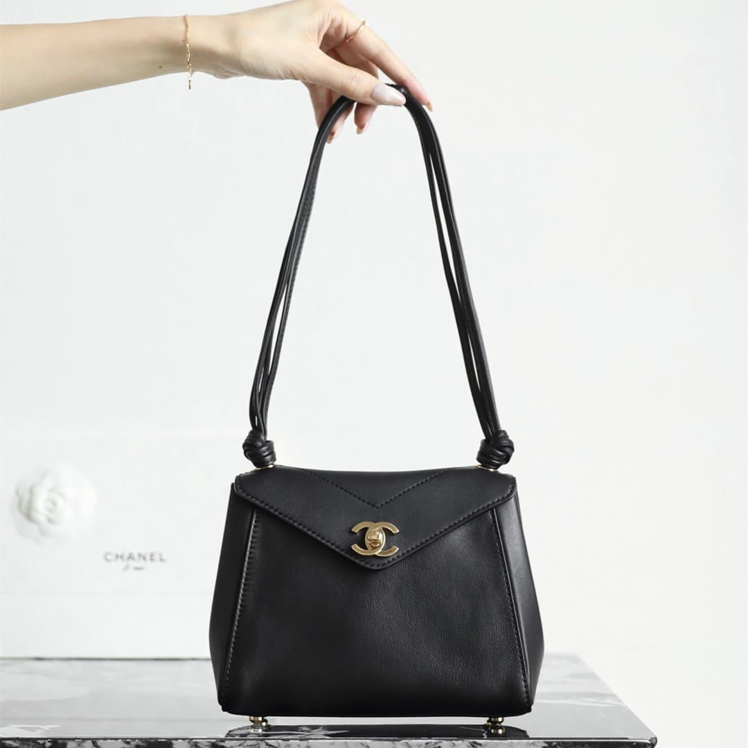 Chanel 香奈兒 Leather Goods