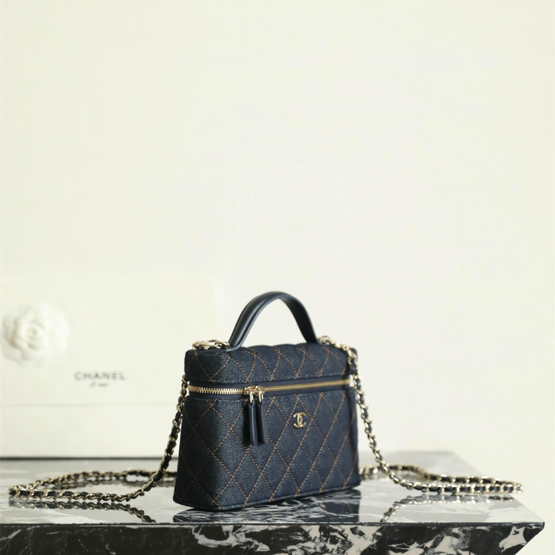 Chanel 香奈兒 Leather Goods