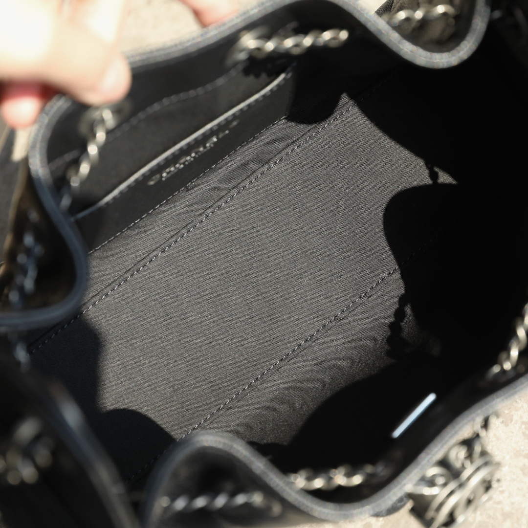 Chanel 香奈兒 Leather Goods