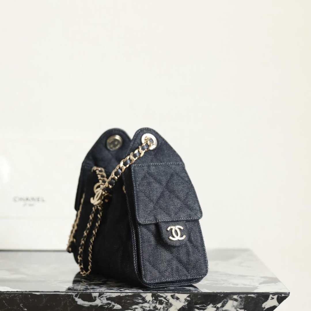 Chanel 香奈兒 Leather Goods