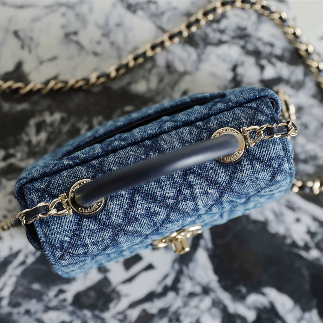 Chanel 香奈兒 Leather Goods