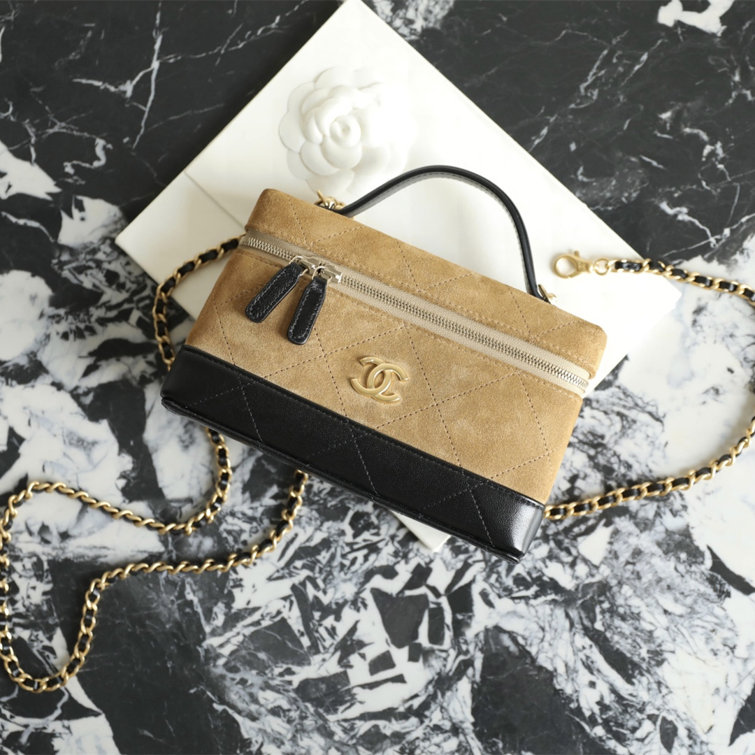 Chanel 香奈兒 Leather Goods