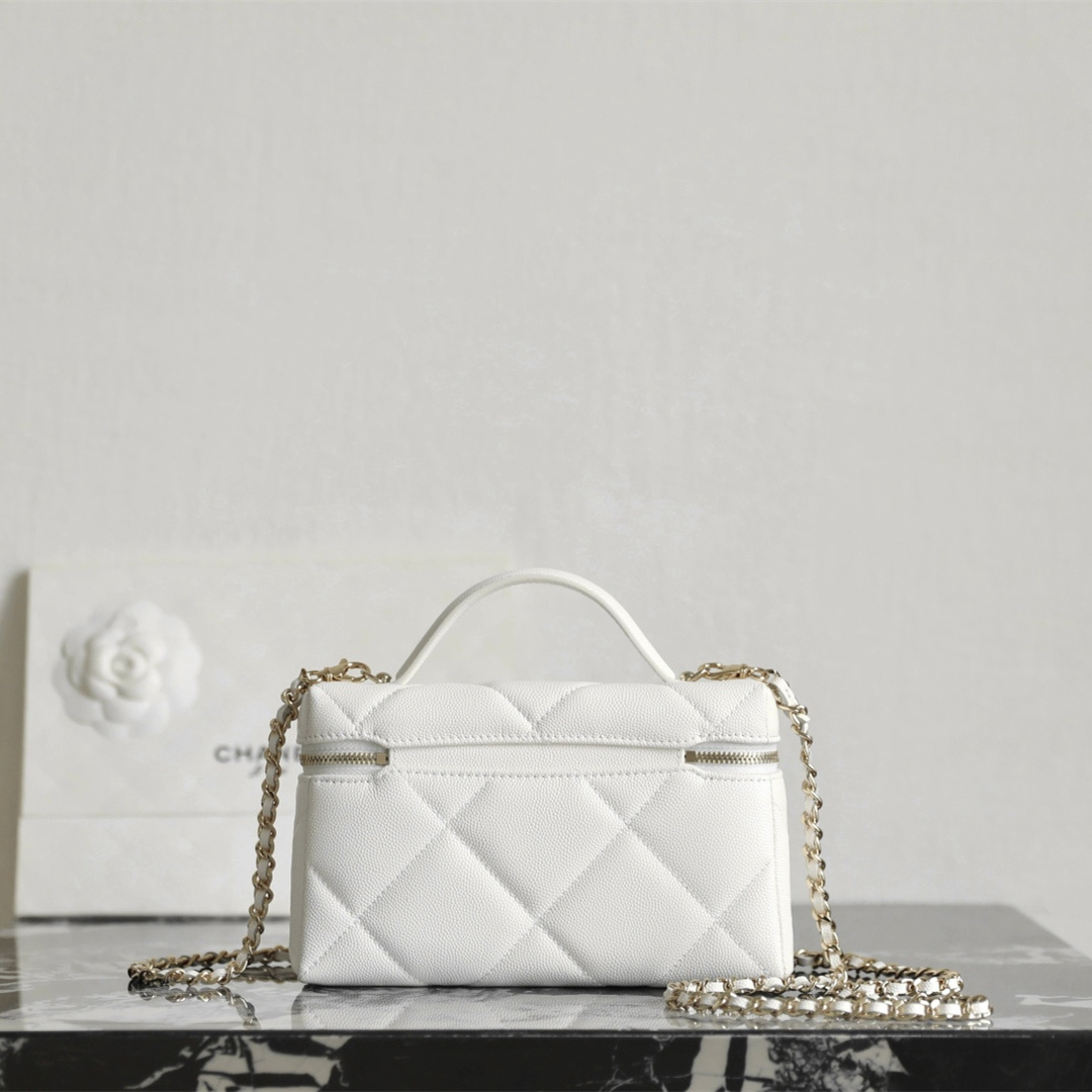 Chanel 香奈兒 Leather Goods