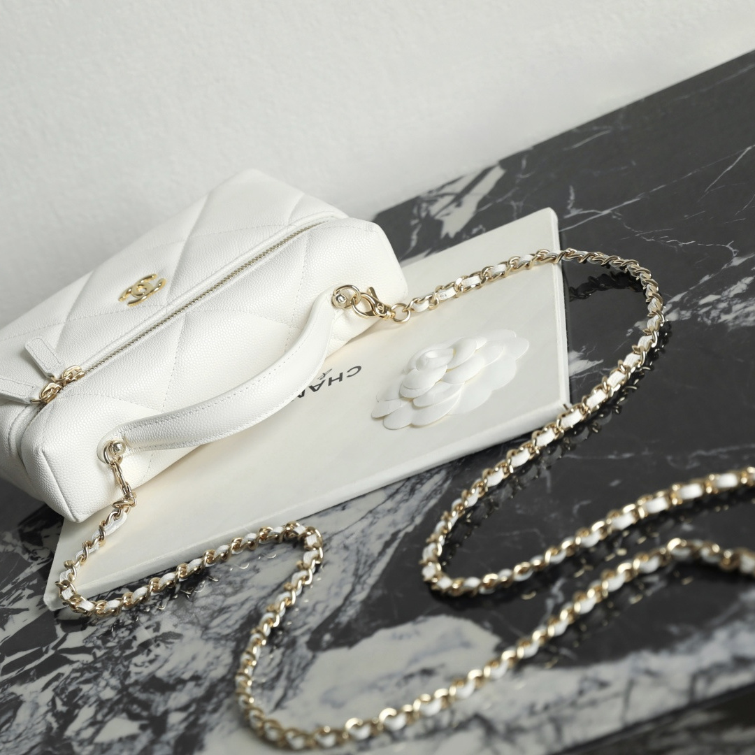 Chanel 香奈兒 Leather Goods