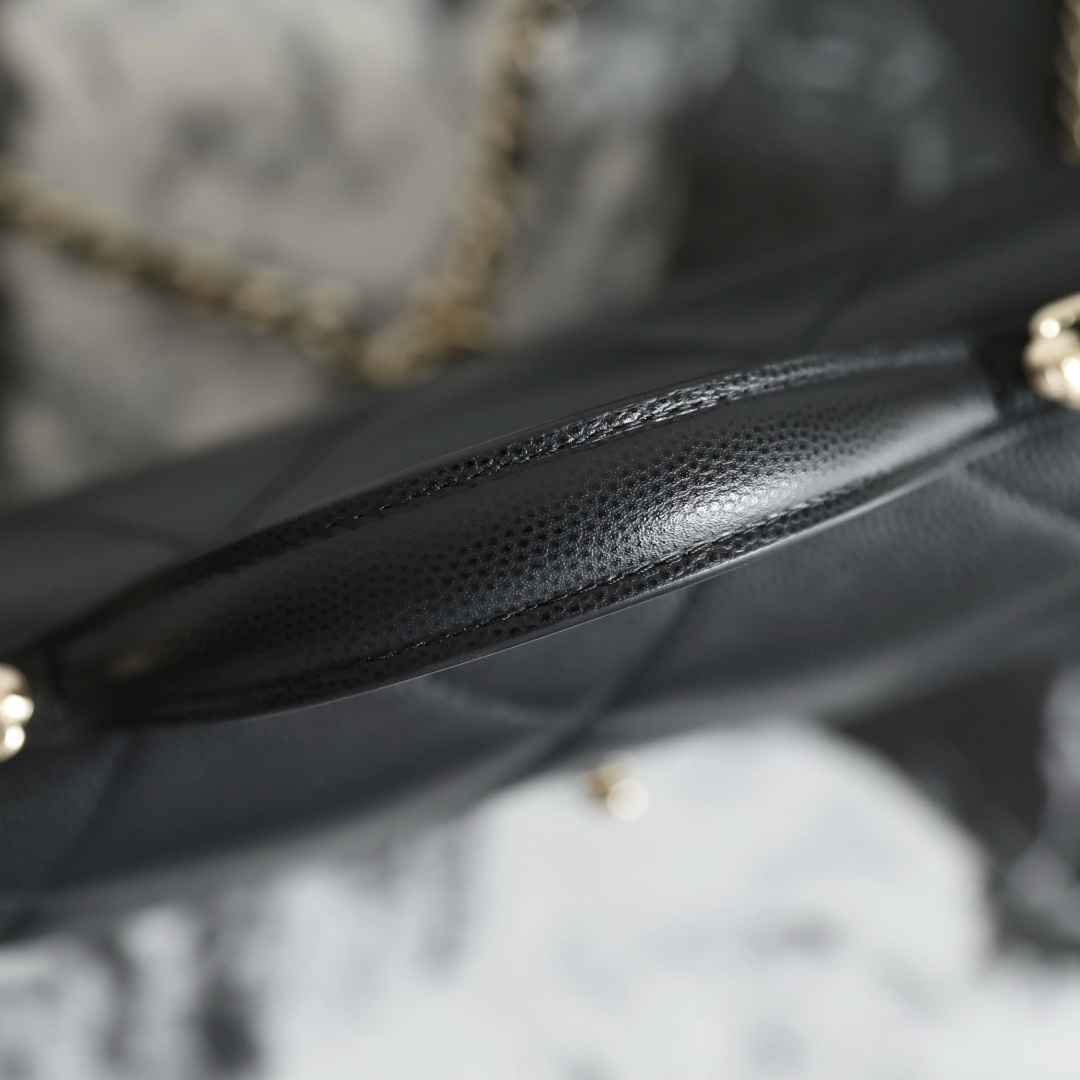 Chanel 香奈兒 Leather Goods