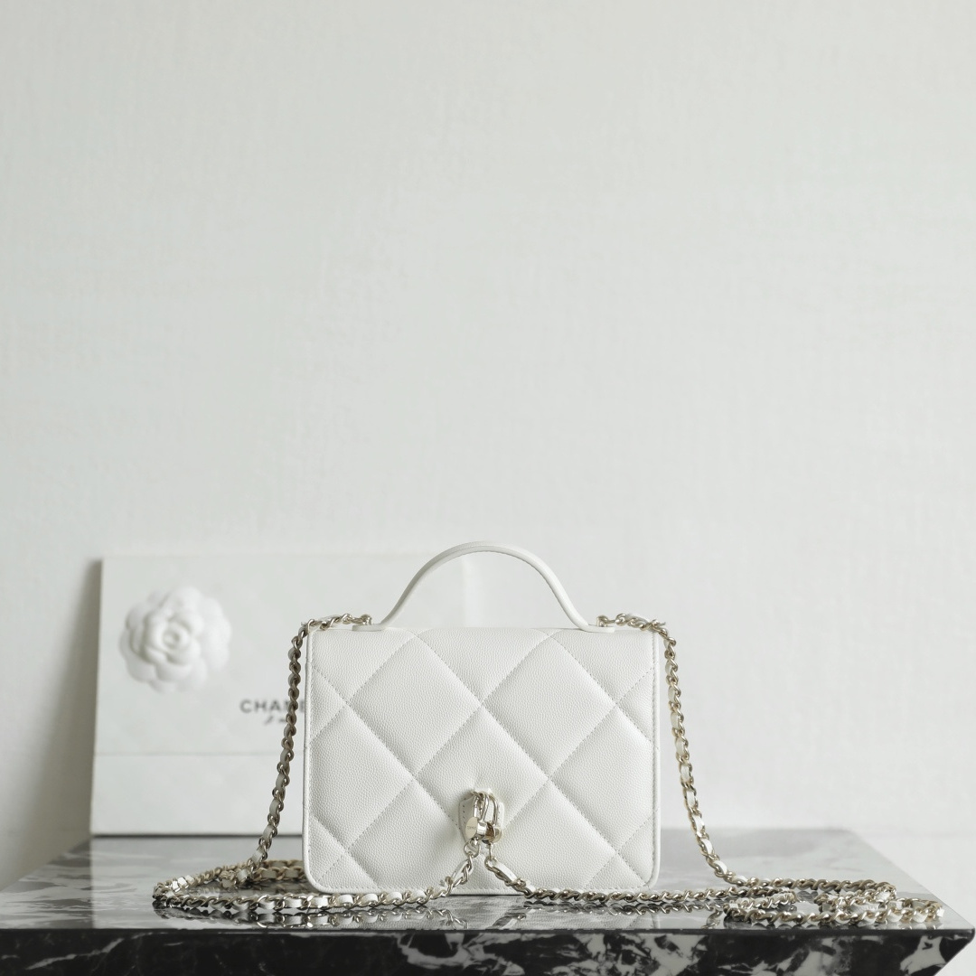 Chanel 香奈兒 Leather Goods