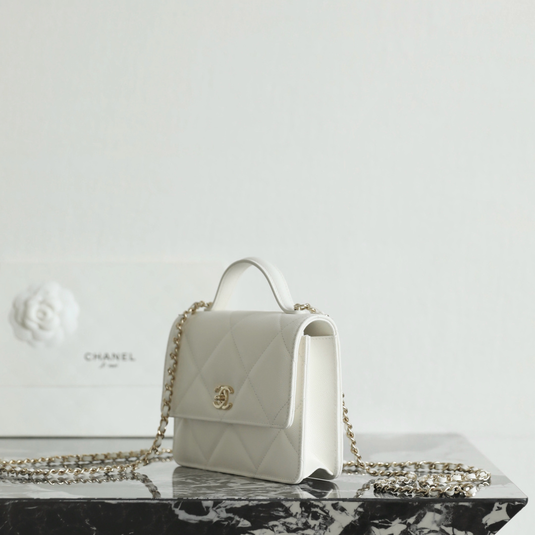 Chanel 香奈兒 Leather Goods