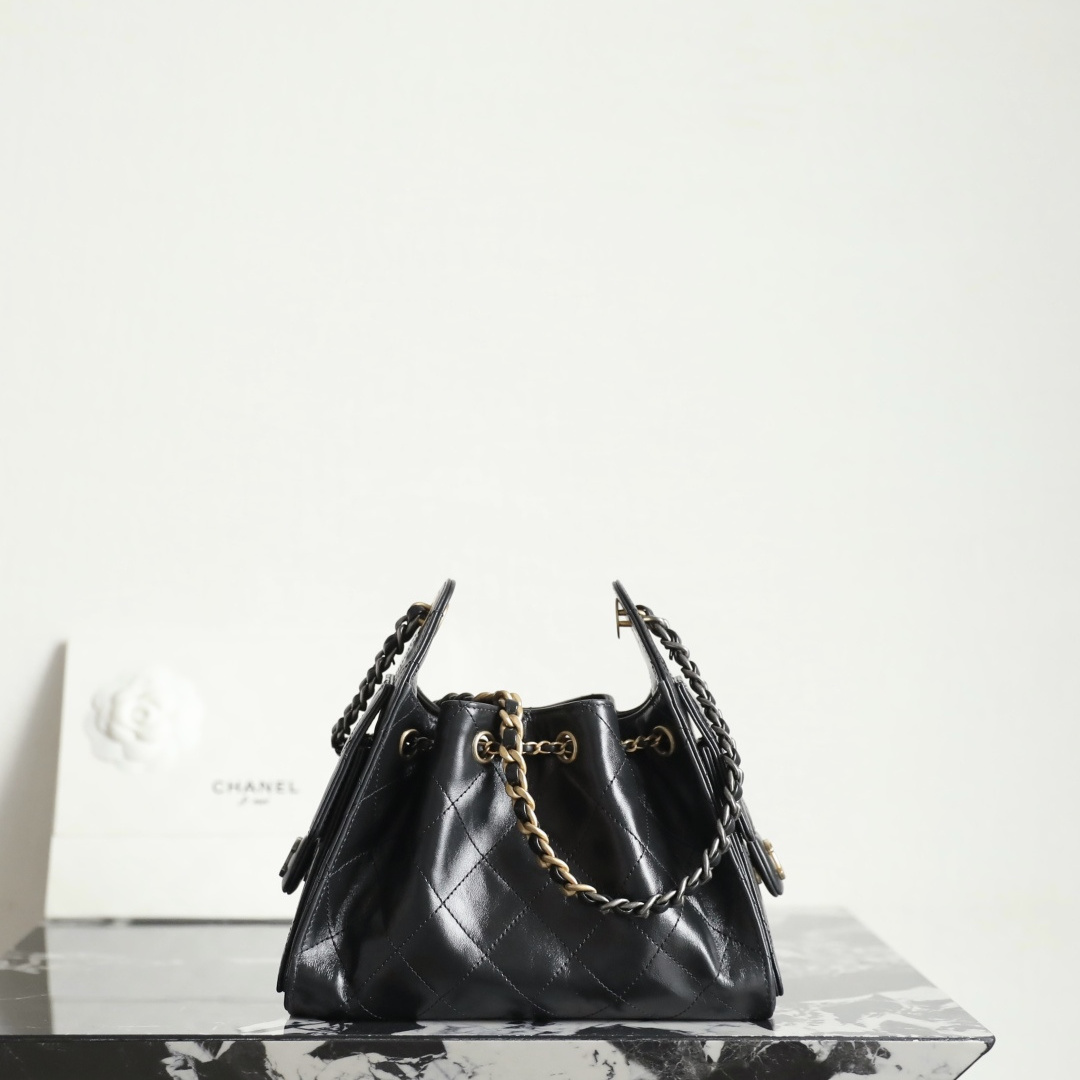 Chanel 香奈兒 Leather Goods