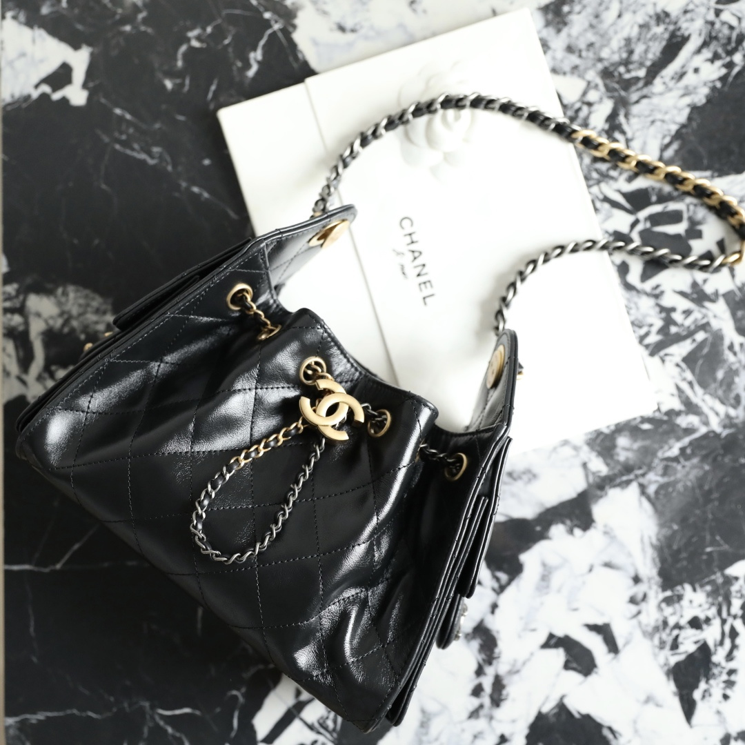 Chanel 香奈兒 Leather Goods