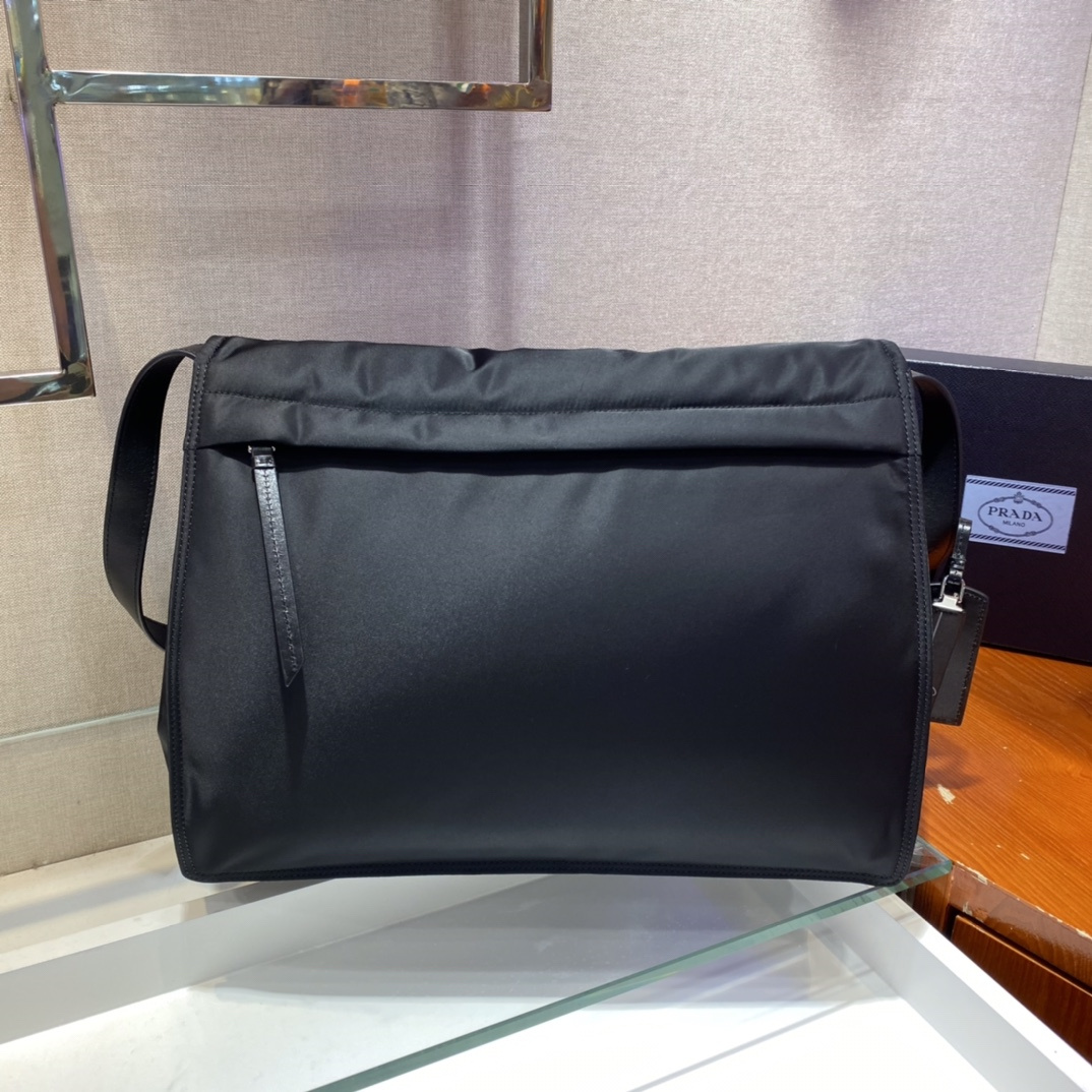 Prada 普拉達 Leather Goods
