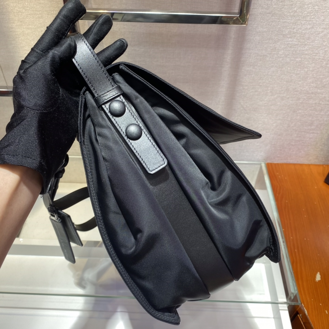 Prada 普拉達 Leather Goods