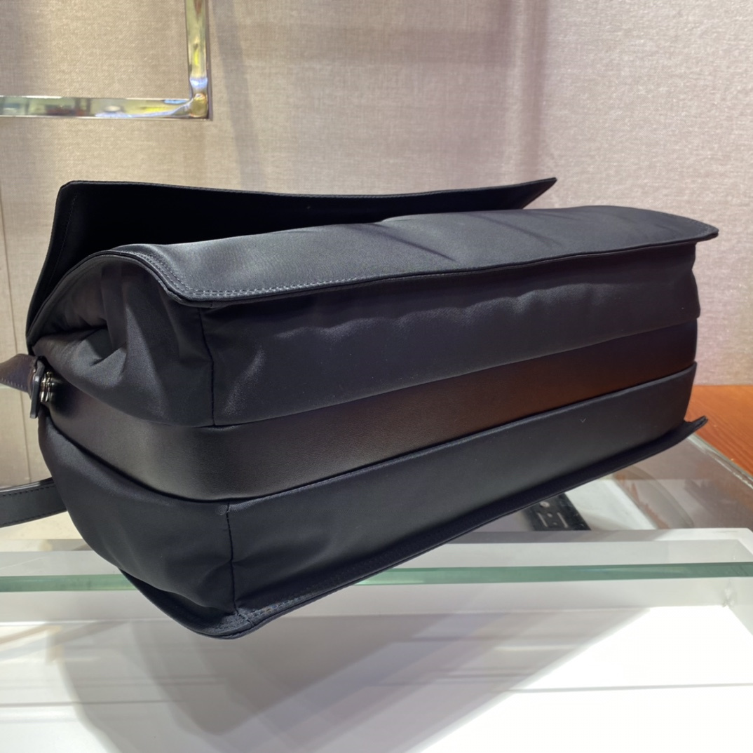 Prada 普拉達 Leather Goods