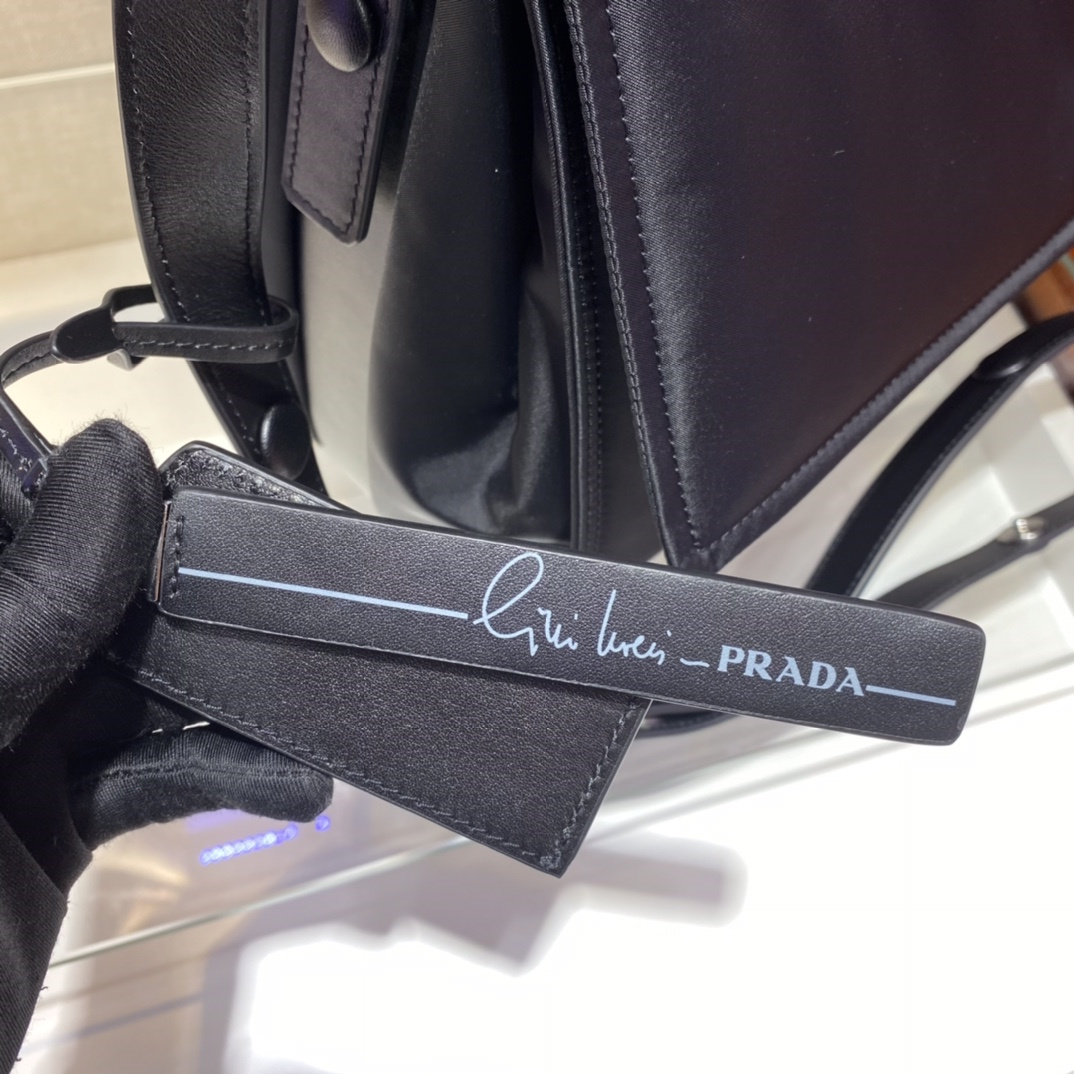 Prada 普拉達 Leather Goods